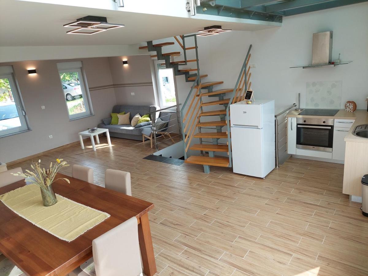 Apartma Vali Apartment Gradisca ภายนอก รูปภาพ